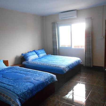 Bayern Guesthouse Ban Nongdouang Bagian luar foto