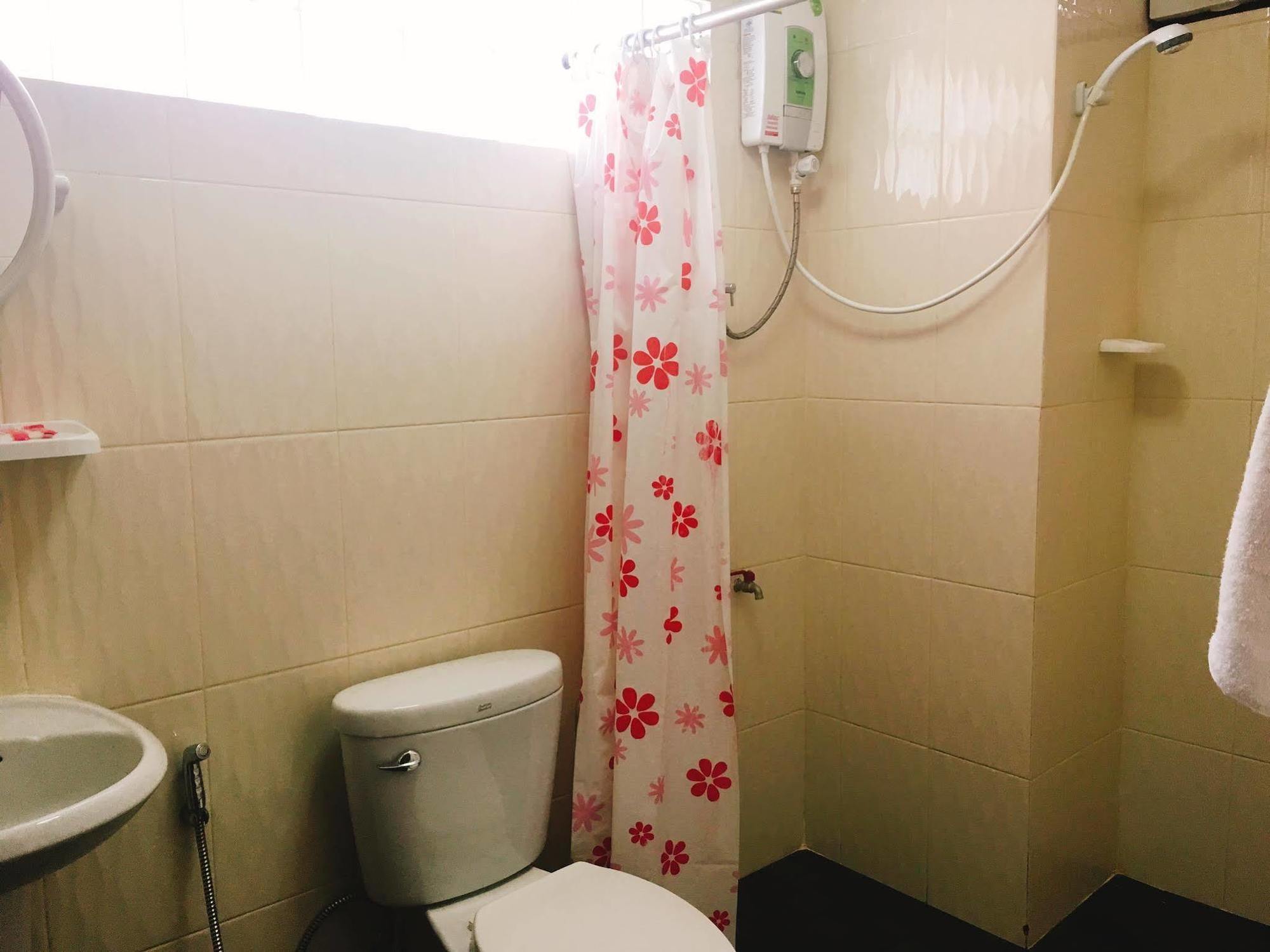 Bayern Guesthouse Ban Nongdouang Bagian luar foto